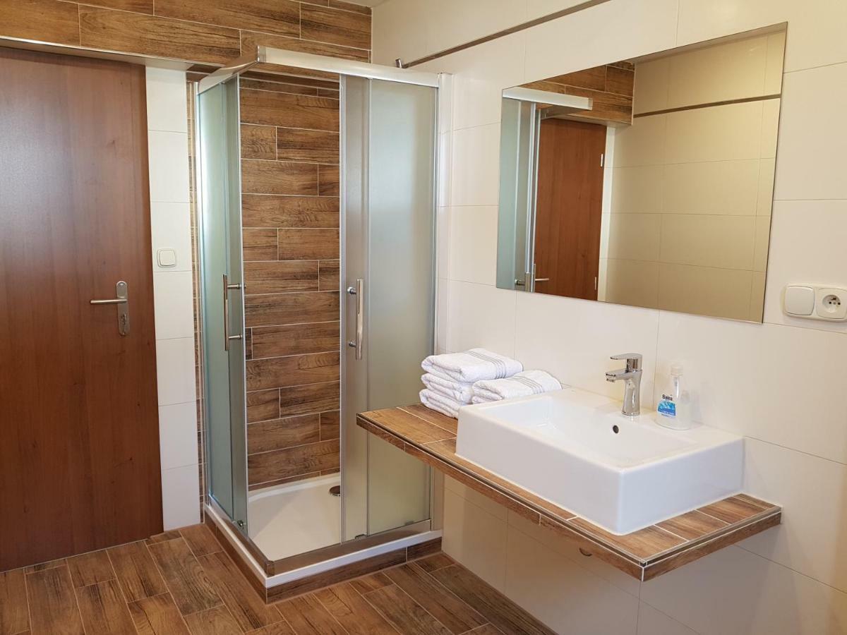 Guest House Boba Штрба Екстер'єр фото
