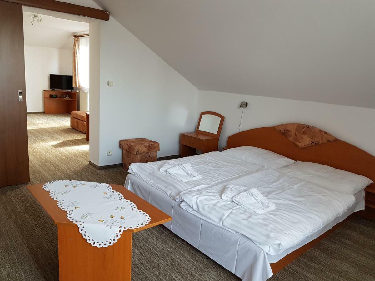 Guest House Boba Штрба Екстер'єр фото